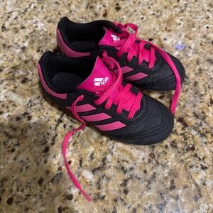 Girls adidas soccer cleats sz 11